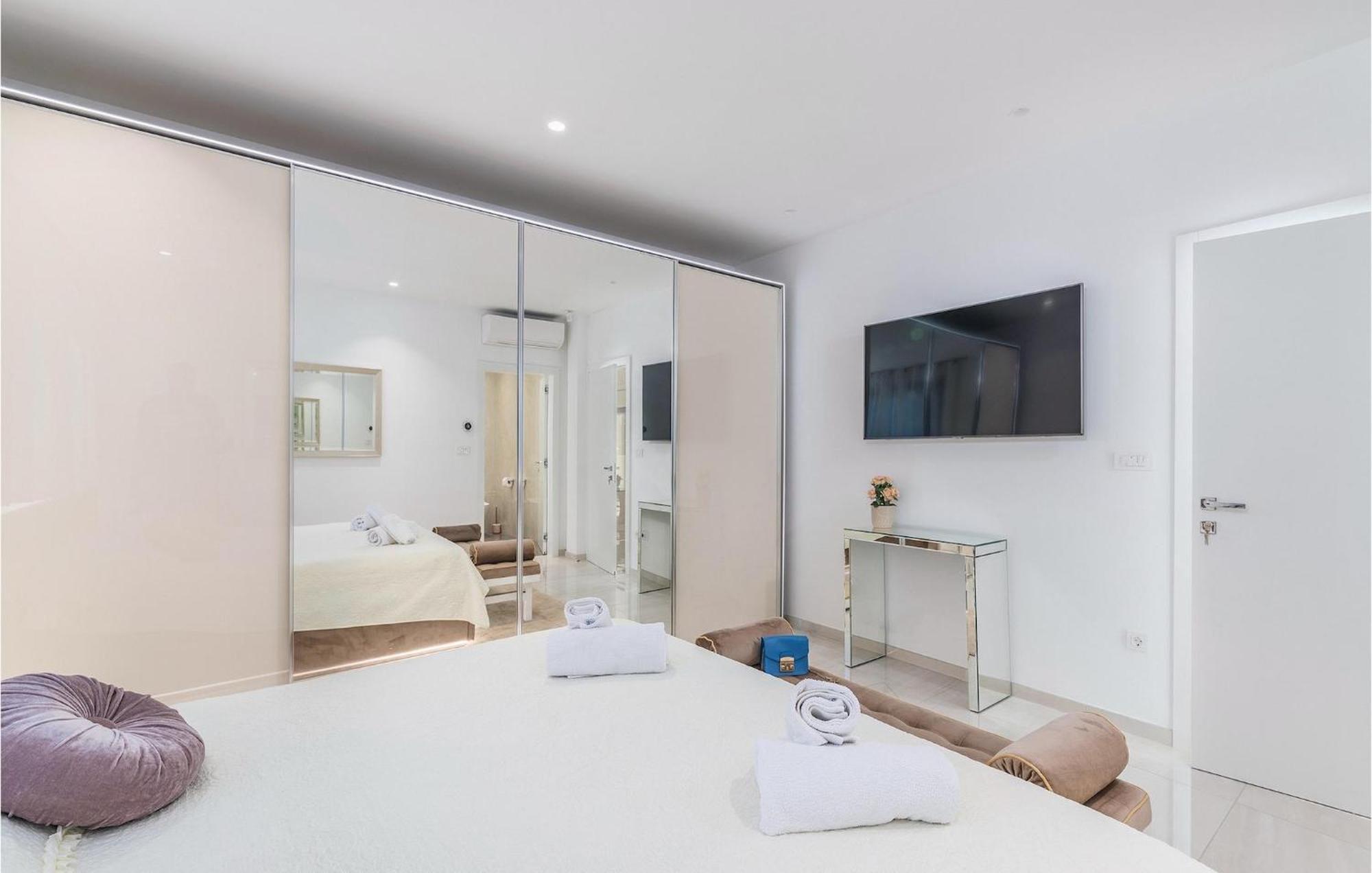 Sara Kastelir Vakantiehuis Poreč